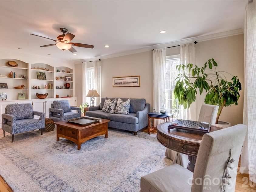 7045 Erin Court, Charlotte, NC 28210.  MLS# CAR4361093, YatesRealty ID 9768. 