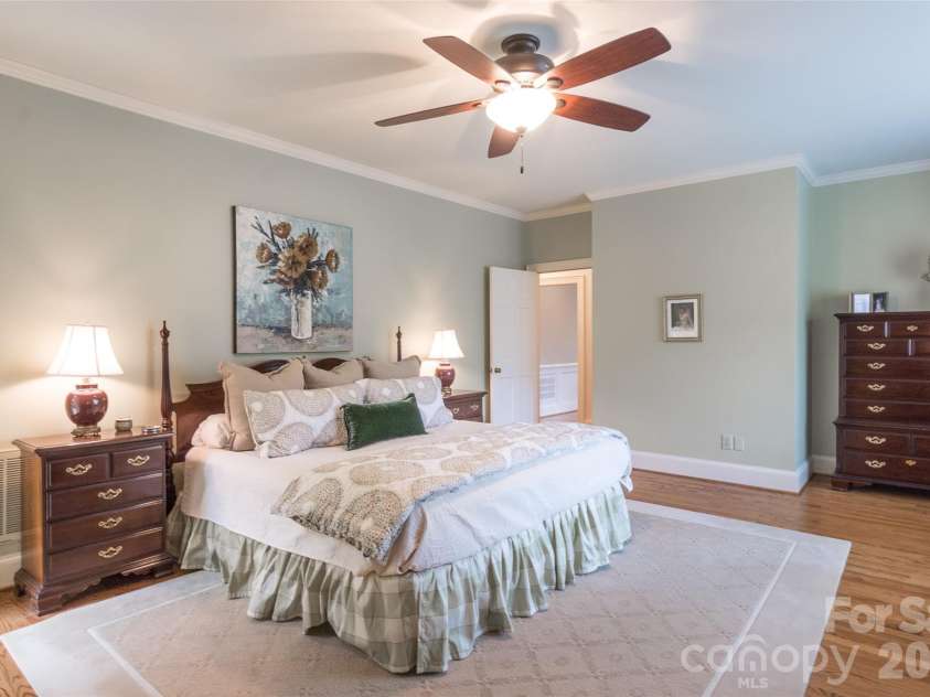 7045 Erin Court, Charlotte, NC 28210.  MLS# CAR4361093, YatesRealty ID 9768. 