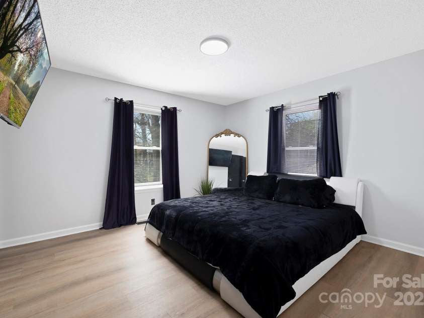 1304 Browdis Avenue, Kannapolis, NC 28083.  MLS# CAR4227056, YatesRealty ID 9769. 