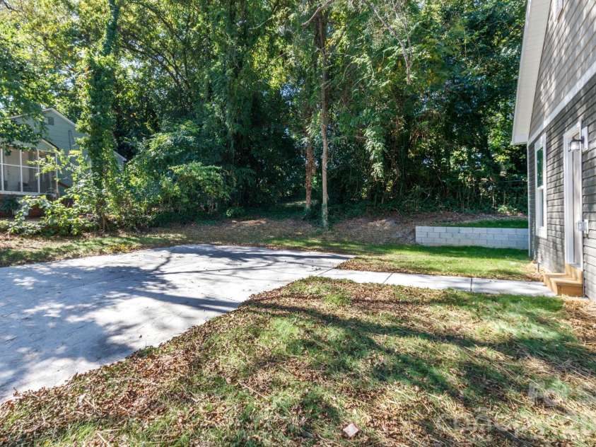 307 Arch Street, Lancaster, SC 29720.  MLS# CAR4314631, YatesRealty ID 9769. 