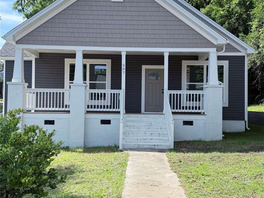 307 Arch Street, Lancaster, SC 29720.  MLS# CAR4314631, YatesRealty ID 9769. 