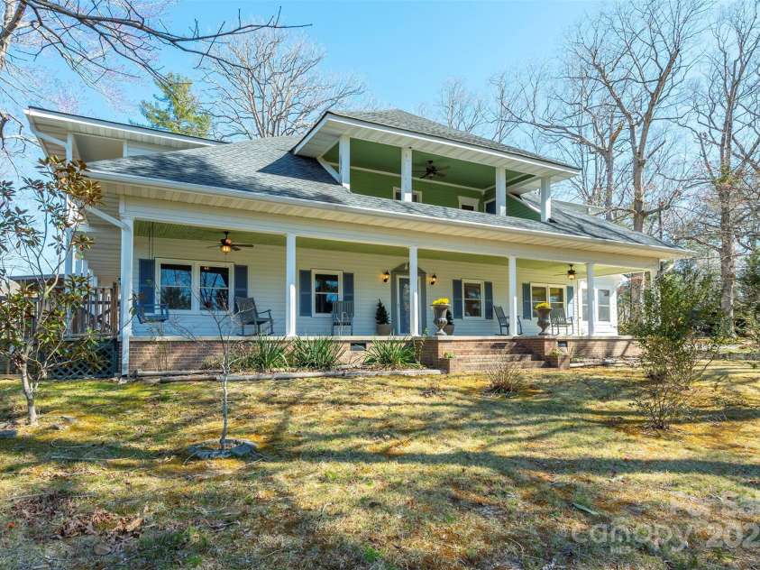1740 Haywood Road, Hendersonville, NC 28791.  MLS# CAR4226897, YatesRealty ID 977. 1740 Haywood Road, Hendersonville NC - 7 Bedrooms, 6.5 Bath historic home