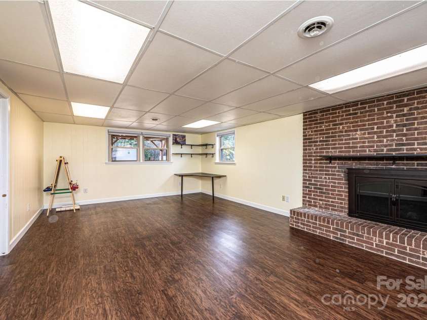 2570 Raintree Street, Connelly Springs, NC 28612.  MLS# CAR4321326, YatesRealty ID 977. 