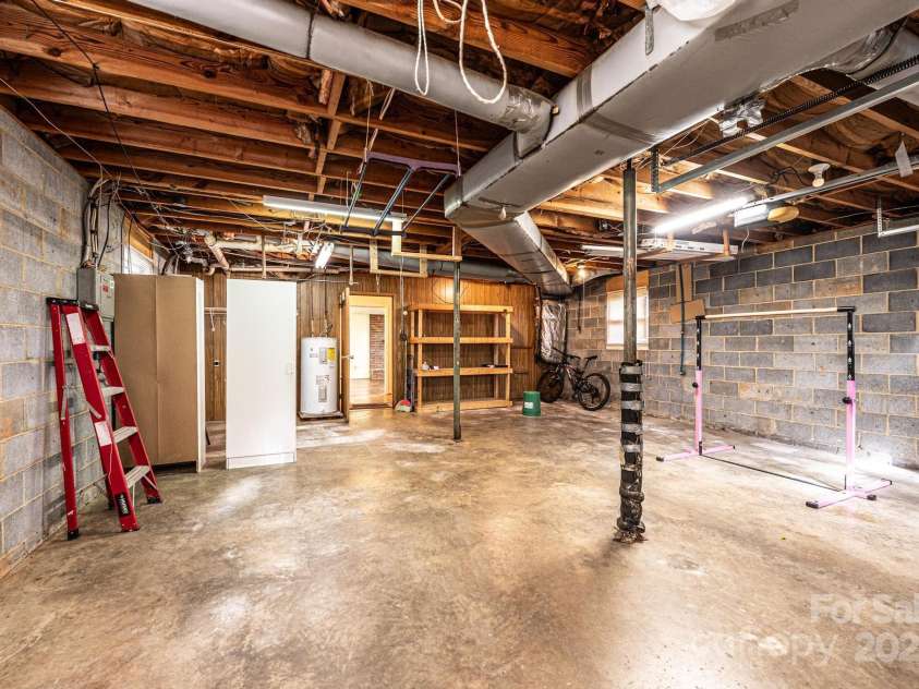 2570 Raintree Street, Connelly Springs, NC 28612.  MLS# CAR4321326, YatesRealty ID 977. 