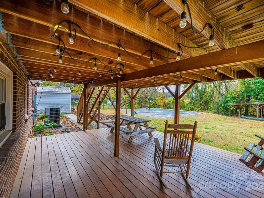 2570 Raintree Street, Connelly Springs, NC 28612.  MLS# CAR4321326, YatesRealty ID 977. 