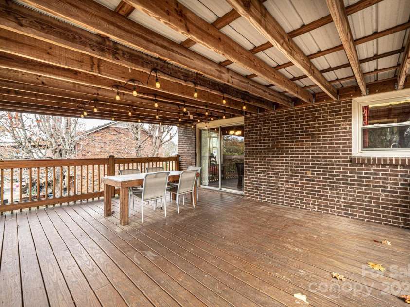 2570 Raintree Street, Connelly Springs, NC 28612.  MLS# CAR4321326, YatesRealty ID 977. 