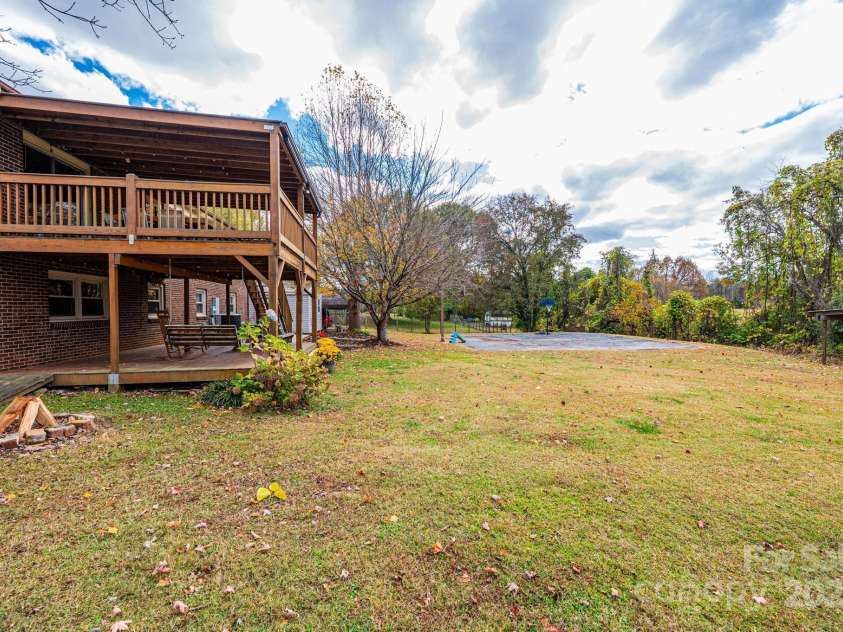 2570 Raintree Street, Connelly Springs, NC 28612.  MLS# CAR4321326, YatesRealty ID 977. 