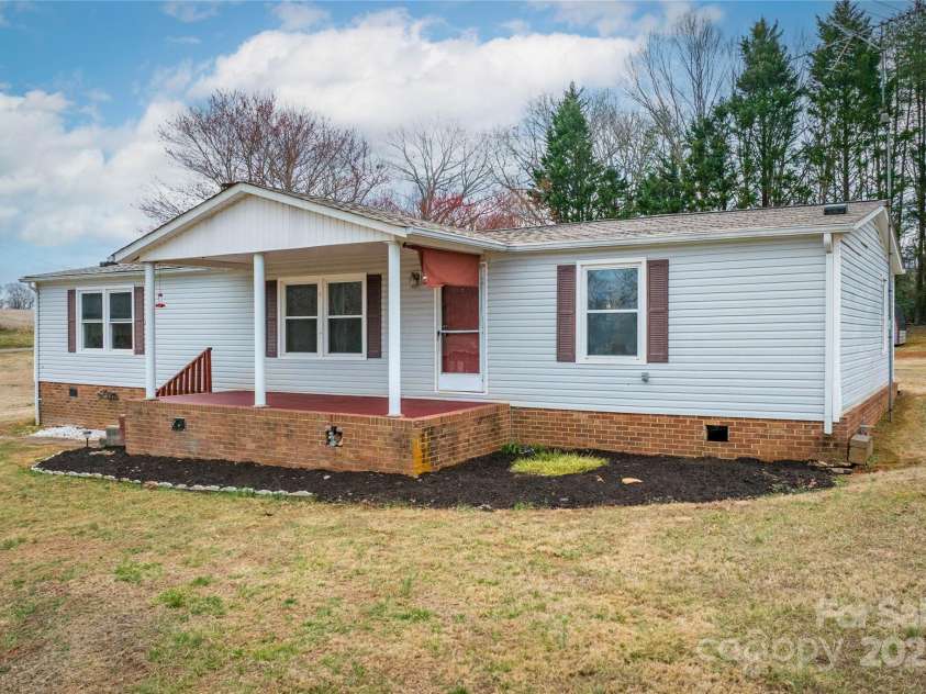 7530 Shady Oaks Road, Connelly Springs, NC 28612.  MLS# CAR4231124, YatesRealty ID 9770. 