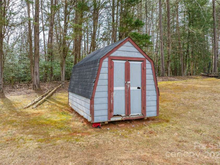 7530 Shady Oaks Road, Connelly Springs, NC 28612.  MLS# CAR4231124, YatesRealty ID 9770. 