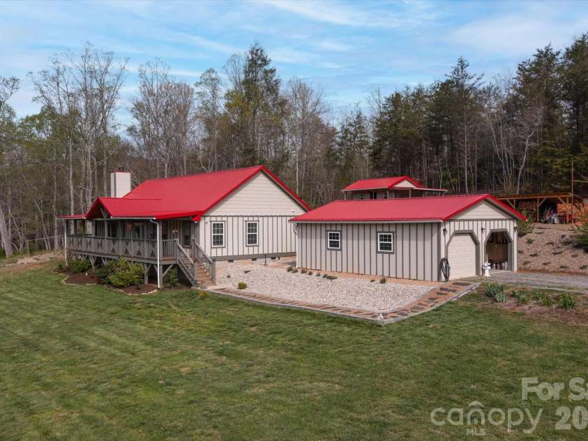 810 Mount Hebron Road, Old Fort, NC 28762.  MLS# CAR4367225, YatesRealty ID 9770. 