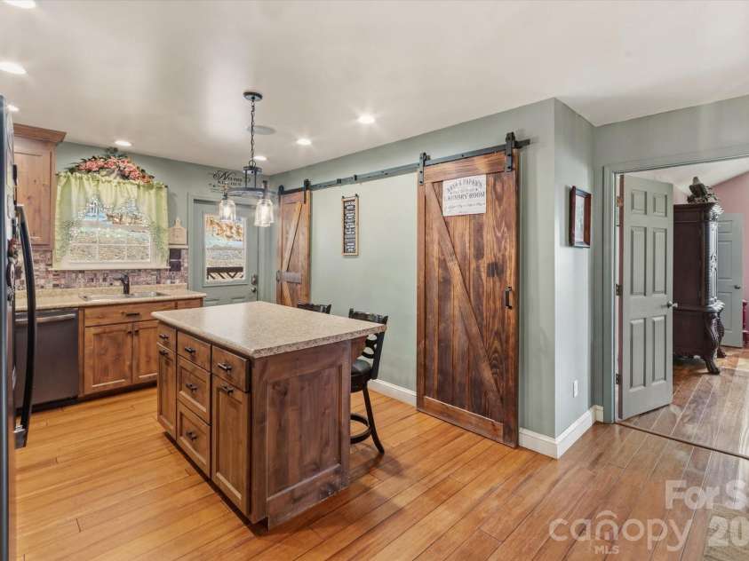 810 Mount Hebron Road, Old Fort, NC 28762.  MLS# CAR4367225, YatesRealty ID 9770. 