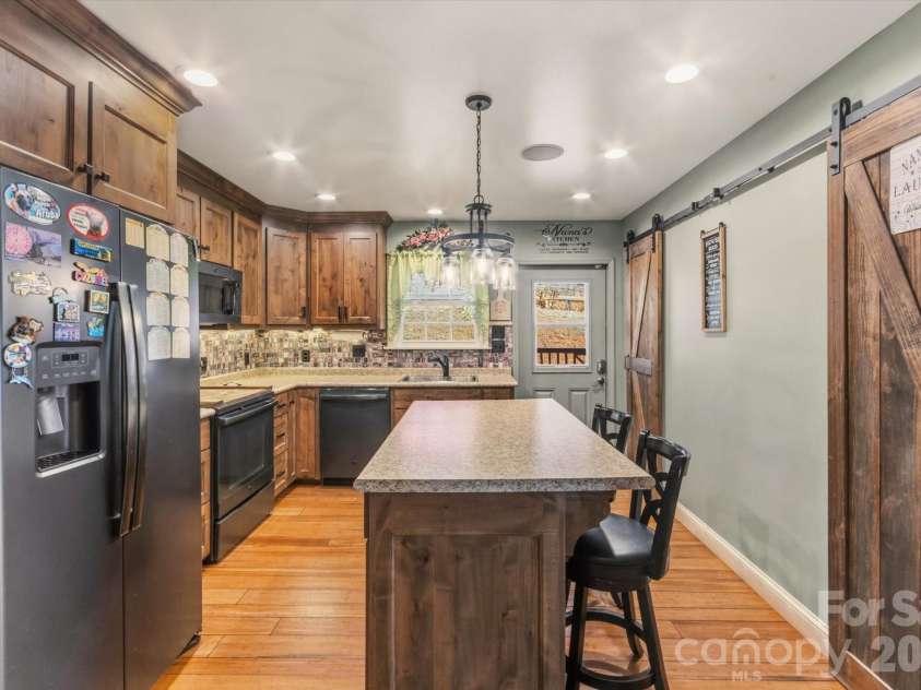 810 Mount Hebron Road, Old Fort, NC 28762.  MLS# CAR4367225, YatesRealty ID 9770. 