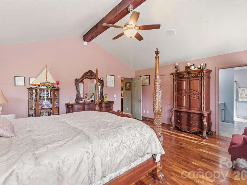 810 Mount Hebron Road, Old Fort, NC 28762.  MLS# CAR4367225, YatesRealty ID 9770. 