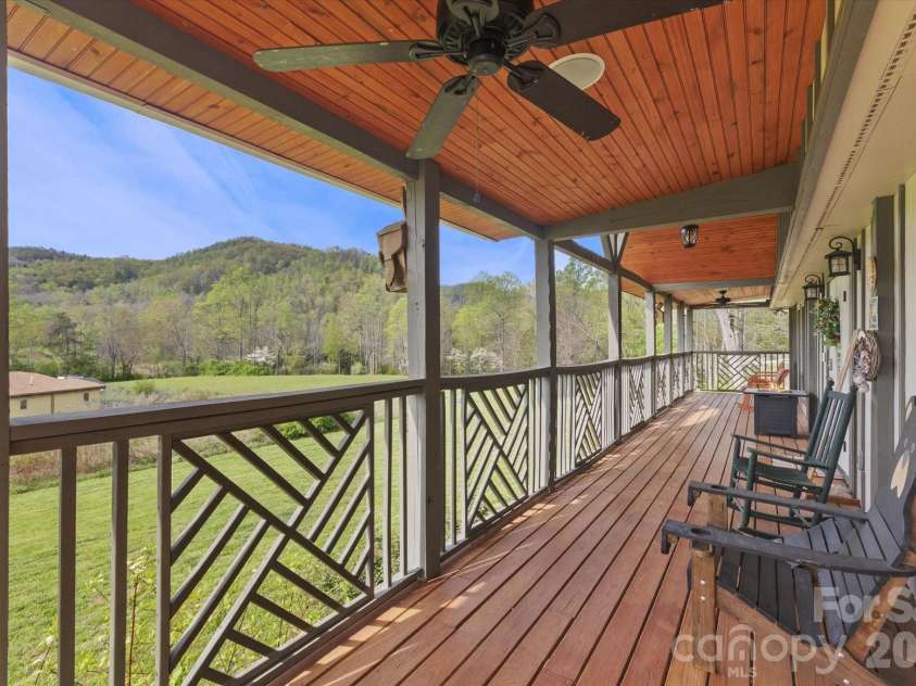 810 Mount Hebron Road, Old Fort, NC 28762.  MLS# CAR4367225, YatesRealty ID 9770. 