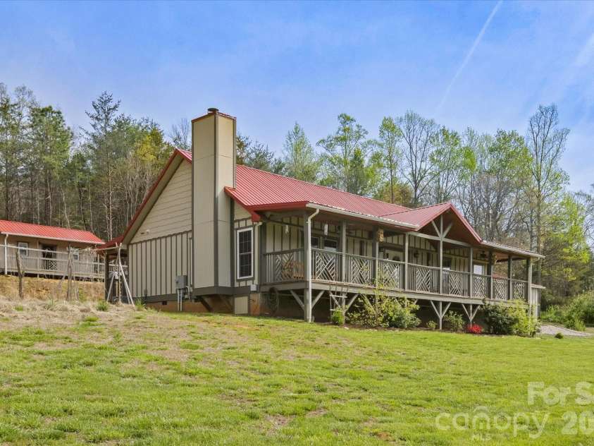 810 Mount Hebron Road, Old Fort, NC 28762.  MLS# CAR4367225, YatesRealty ID 9770. 