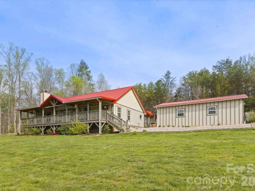 810 Mount Hebron Road, Old Fort, NC 28762.  MLS# CAR4367225, YatesRealty ID 9770. 