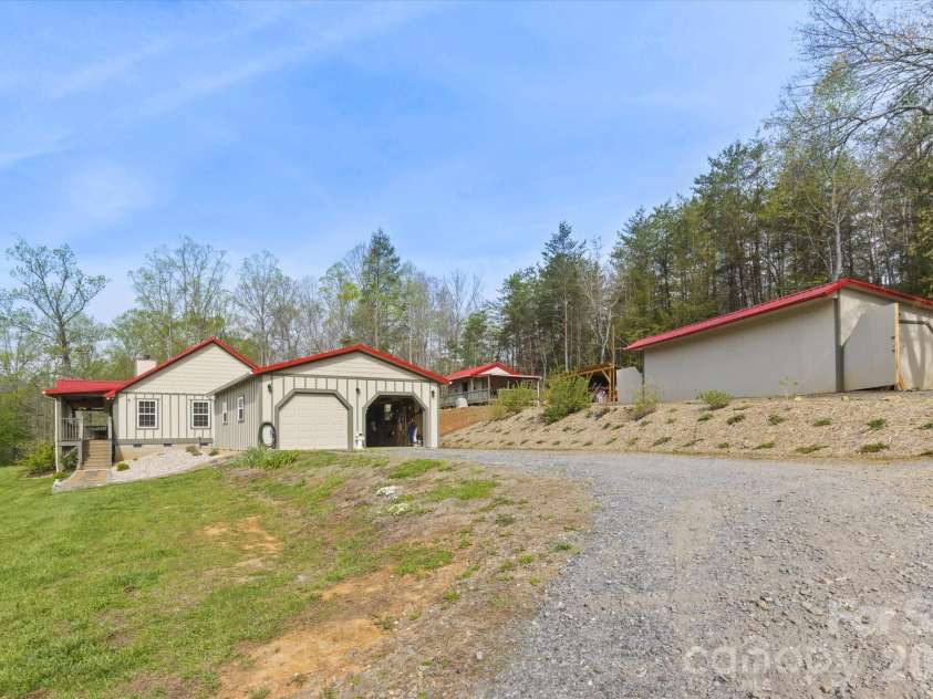 810 Mount Hebron Road, Old Fort, NC 28762.  MLS# CAR4367225, YatesRealty ID 9770. 