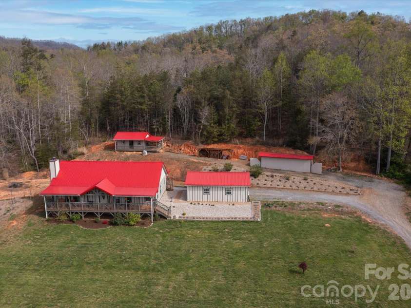 810 Mount Hebron Road, Old Fort, NC 28762.  MLS# CAR4367225, YatesRealty ID 9770. 