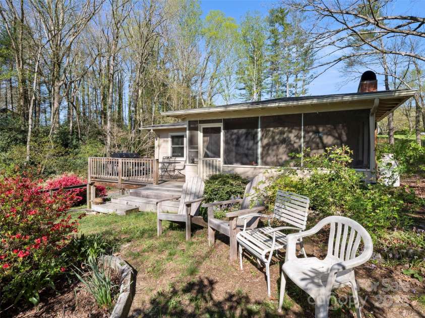 250 Mondamin Road, Zirconia, NC 28790.  MLS# CAR4248567, YatesRealty ID 9771. 250 Mondamin