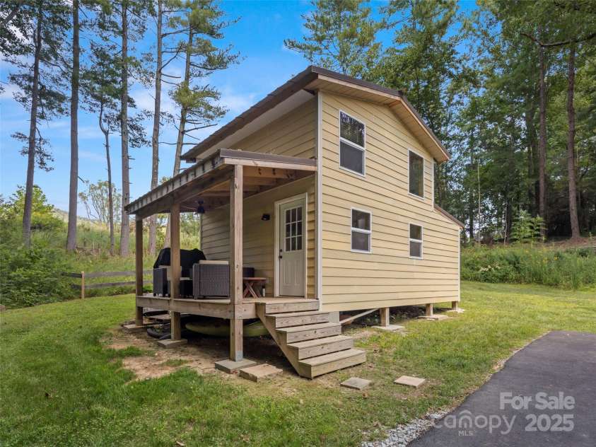 250 Mondamin Road, Zirconia, NC 28790.  MLS# CAR4248567, YatesRealty ID 9771. Cottage