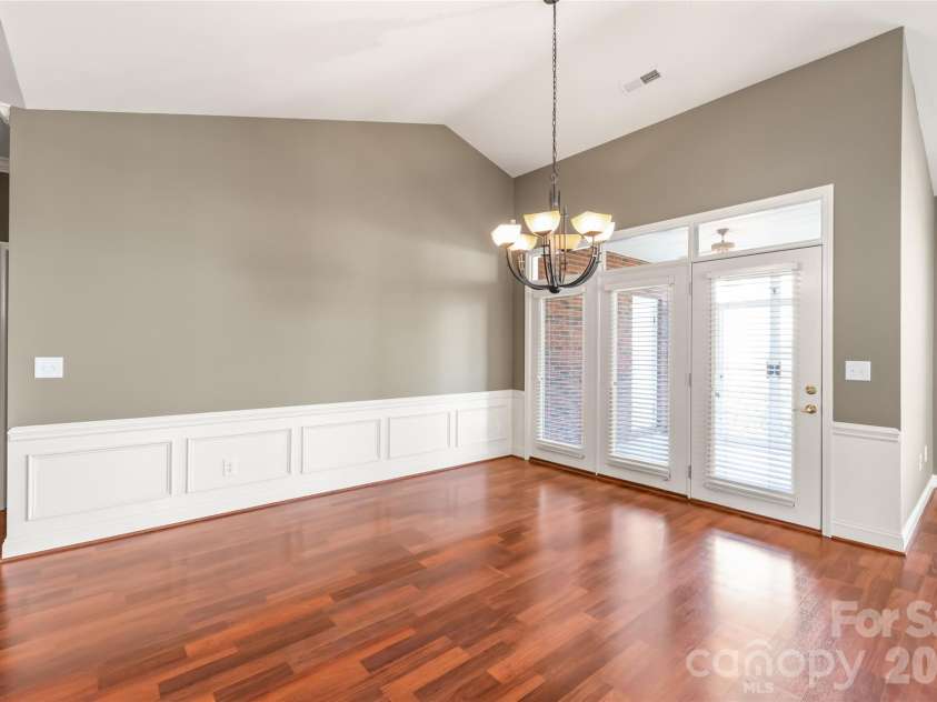 13440 Mint Lake Drive, Matthews, NC 28105.  MLS# CAR4366761, YatesRealty ID 9772. 