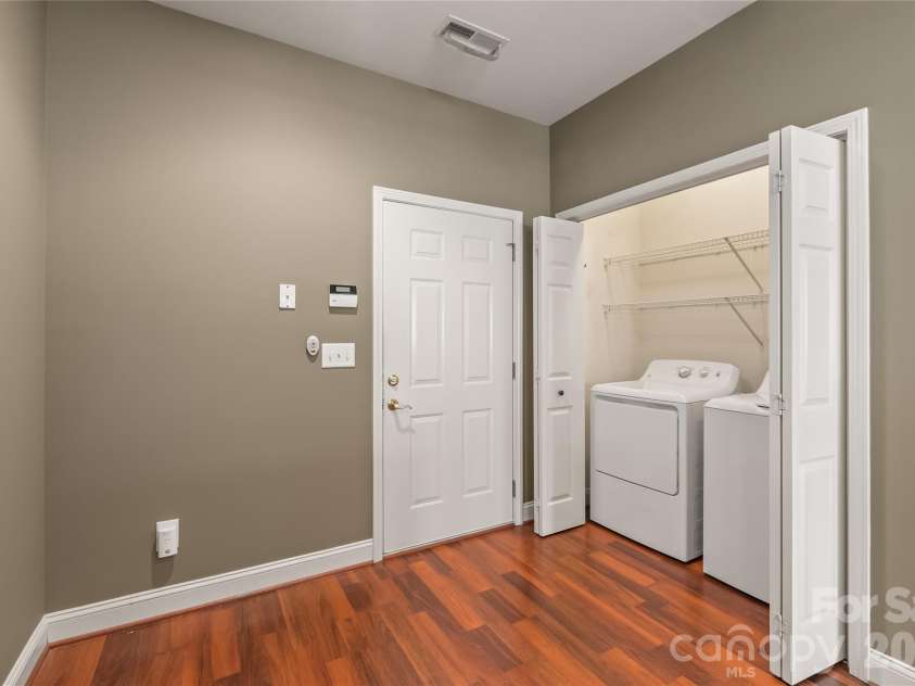 13440 Mint Lake Drive, Matthews, NC 28105.  MLS# CAR4366761, YatesRealty ID 9772. 