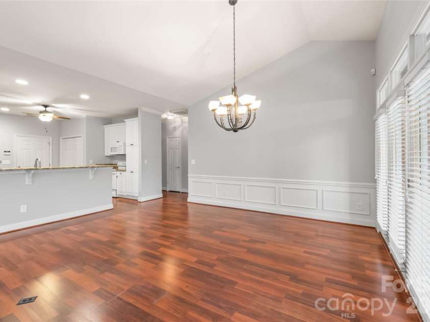 13440 Mint Lake Drive, Matthews, NC 28105.  MLS# CAR4366761, YatesRealty ID 9772. 