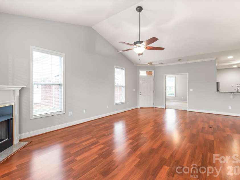 13440 Mint Lake Drive, Matthews, NC 28105.  MLS# CAR4366761, YatesRealty ID 9772. 
