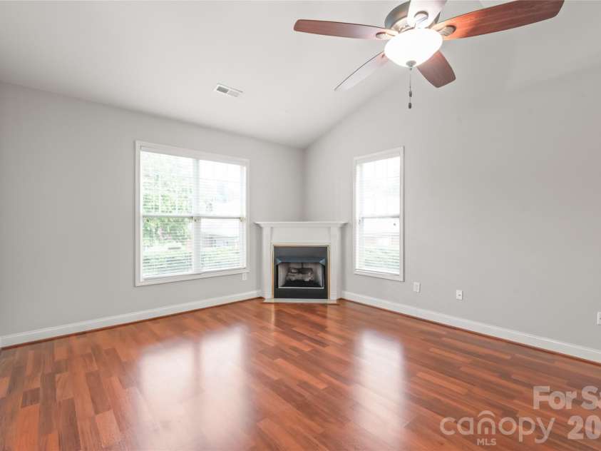 13440 Mint Lake Drive, Matthews, NC 28105.  MLS# CAR4366761, YatesRealty ID 9772. 
