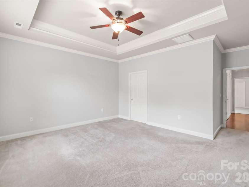 13440 Mint Lake Drive, Matthews, NC 28105.  MLS# CAR4366761, YatesRealty ID 9772. 