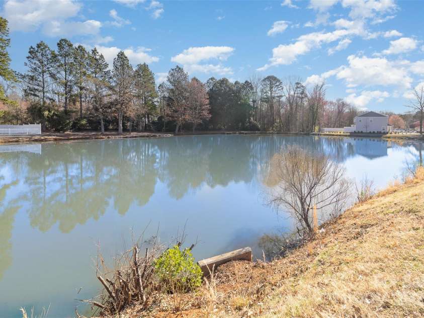 1751 Holliford Court, Charlotte, NC 28215.  MLS# CAR4227714, YatesRealty ID 9772. 