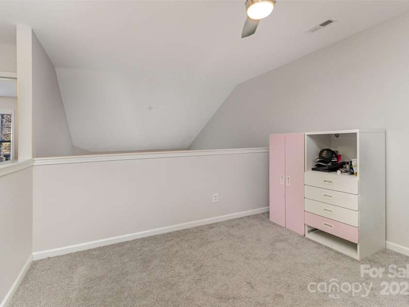 1751 Holliford Court, Charlotte, NC 28215.  MLS# CAR4227714, YatesRealty ID 9772. Loft Area