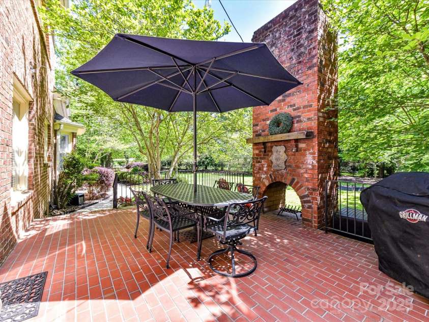 14629 Jockeys Ridge Drive, Charlotte, NC 28277.  MLS# CAR4218367, YatesRealty ID 9774. Back Patio