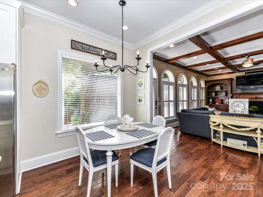 14629 Jockeys Ridge Drive, Charlotte, NC 28277.  MLS# CAR4218367, YatesRealty ID 9774. Breakfast Area