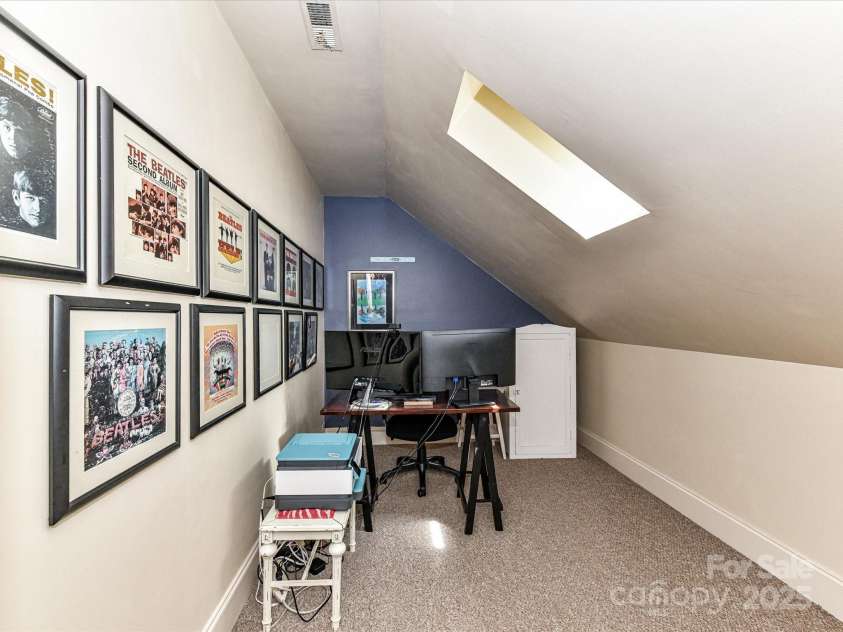 14629 Jockeys Ridge Drive, Charlotte, NC 28277.  MLS# CAR4218367, YatesRealty ID 9774. Storage area/Flex space