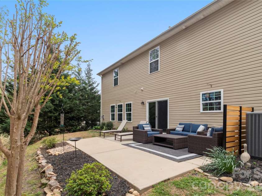 4873 Samuel Pinckney Drive, Belmont, NC 28012.  MLS# CAR4364374, YatesRealty ID 9774. 