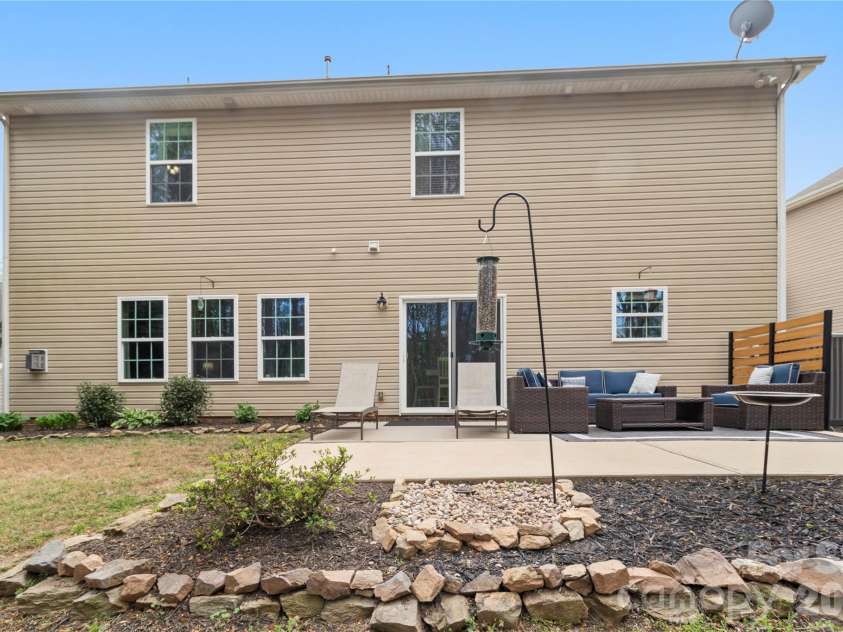 4873 Samuel Pinckney Drive, Belmont, NC 28012.  MLS# CAR4364374, YatesRealty ID 9774. 