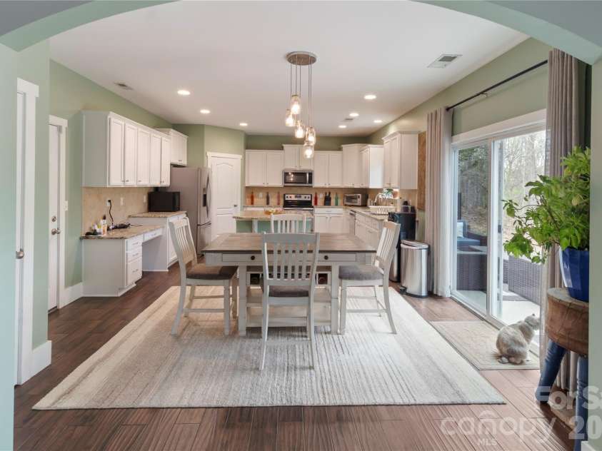 4873 Samuel Pinckney Drive, Belmont, NC 28012.  MLS# CAR4364374, YatesRealty ID 9774. 