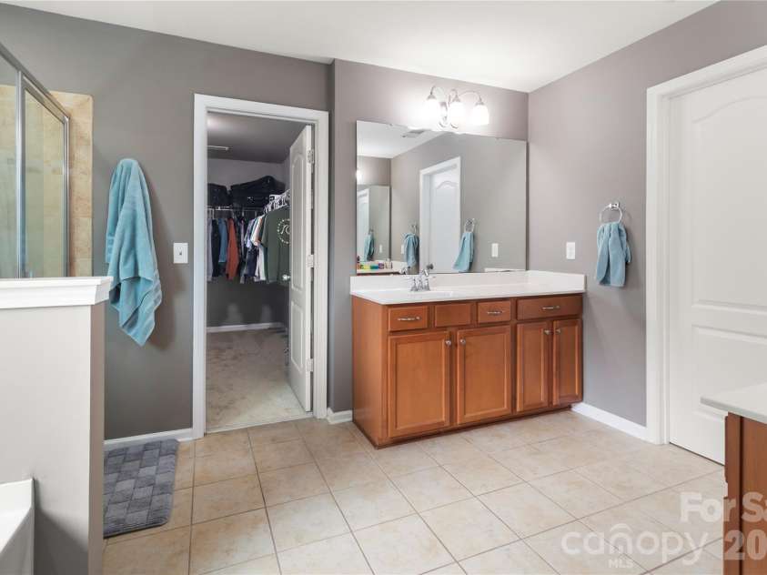 4873 Samuel Pinckney Drive, Belmont, NC 28012.  MLS# CAR4364374, YatesRealty ID 9774. 