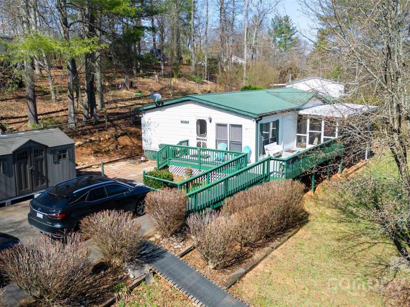 145 Meadowland Circle, Otto, NC 28763.  MLS# CAR4233905, YatesRealty ID 9775. 