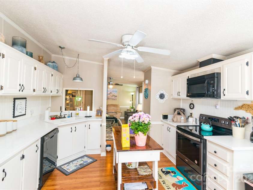 145 Meadowland Circle, Otto, NC 28763.  MLS# CAR4233905, YatesRealty ID 9775. 