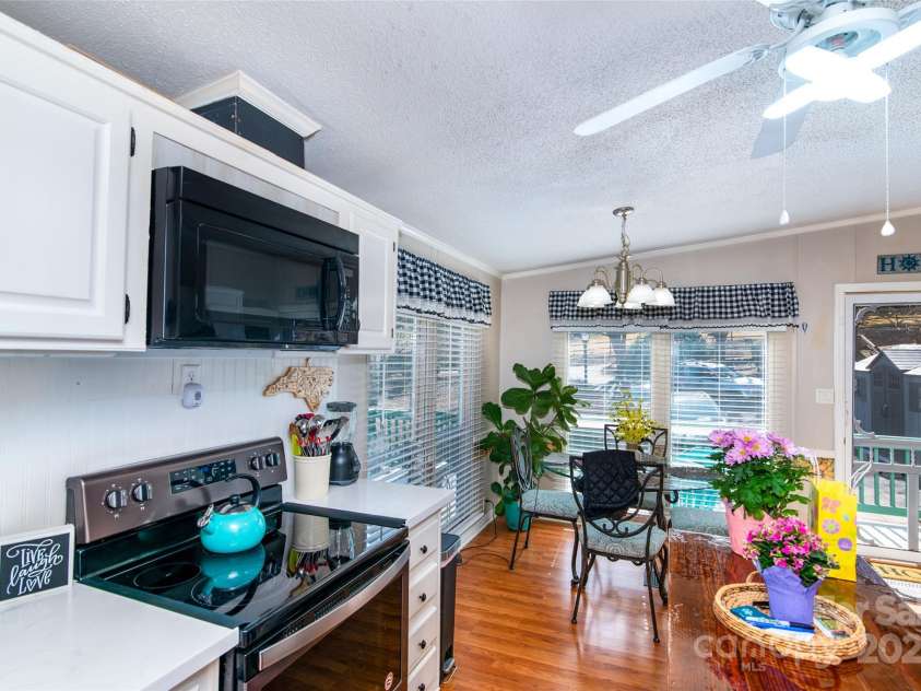 145 Meadowland Circle, Otto, NC 28763.  MLS# CAR4233905, YatesRealty ID 9775. 