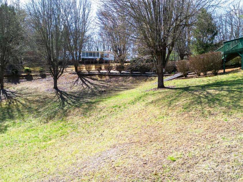 145 Meadowland Circle, Otto, NC 28763.  MLS# CAR4233905, YatesRealty ID 9775. 