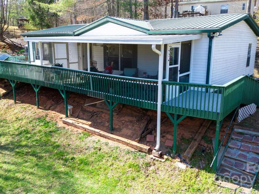 145 Meadowland Circle, Otto, NC 28763.  MLS# CAR4233905, YatesRealty ID 9775. 