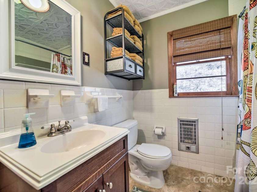 1152 South River Road, Sylva, NC 28779.  MLS# CAR4228594, YatesRealty ID 9776. 