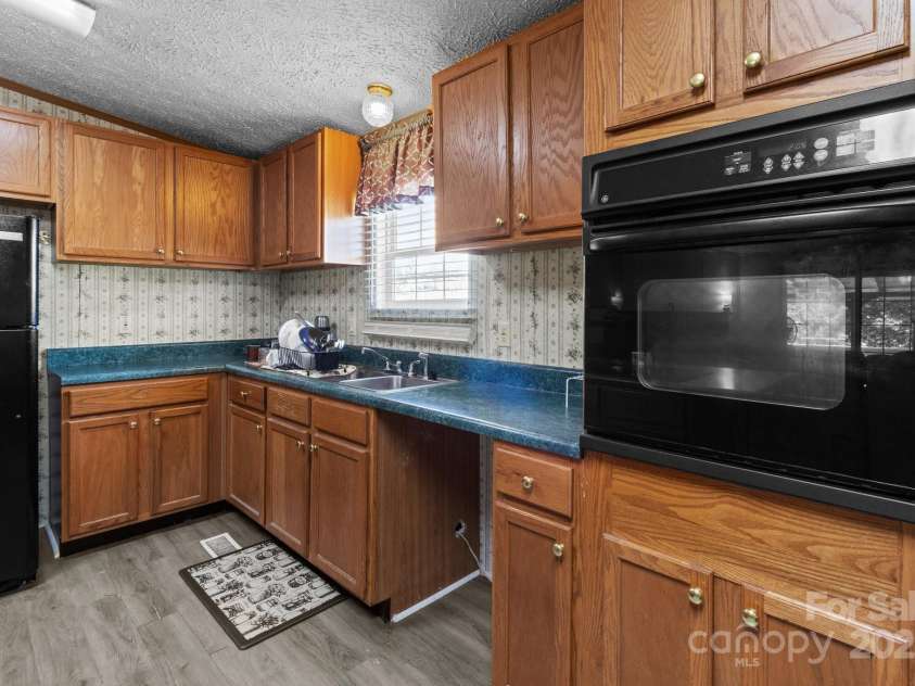 145 McCreek Drive, China Grove, NC 28023.  MLS# CAR4252985, YatesRealty ID 9777. 