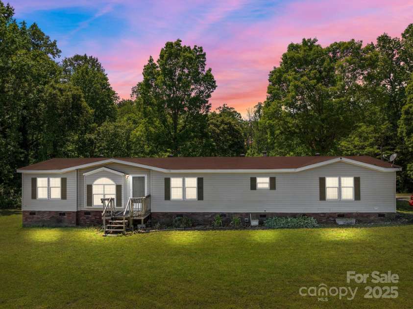 145 McCreek Drive, China Grove, NC 28023.  MLS# CAR4252985, YatesRealty ID 9777. 