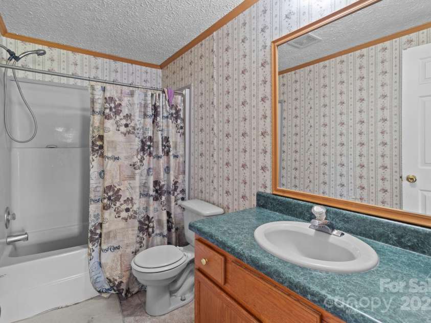 145 McCreek Drive, China Grove, NC 28023.  MLS# CAR4252985, YatesRealty ID 9777. Bathroom 2
