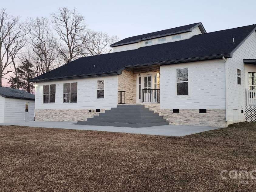 12 Poplin Road, Polkton, NC 28135.  MLS# CAR4220398, YatesRealty ID 9779. 