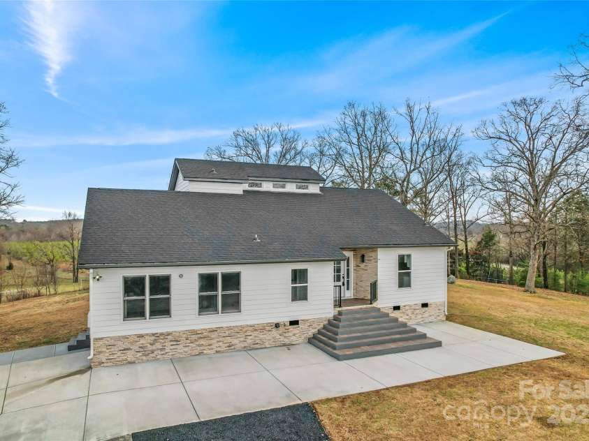 12 Poplin Road, Polkton, NC 28135.  MLS# CAR4220398, YatesRealty ID 9779. 